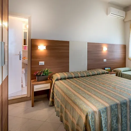 Hotel Vallechiara 2*